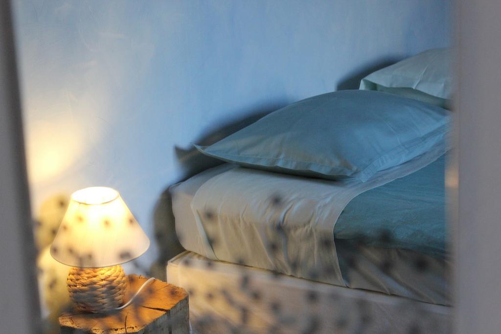 Bed and Breakfast La Bicyclette Fleurie à Villemoirieu Chambre photo