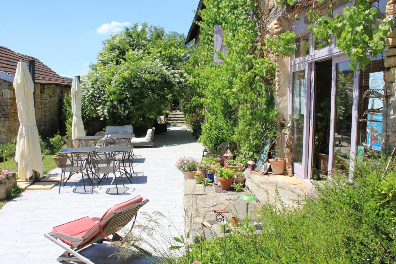 Bed and Breakfast La Bicyclette Fleurie à Villemoirieu Extérieur photo